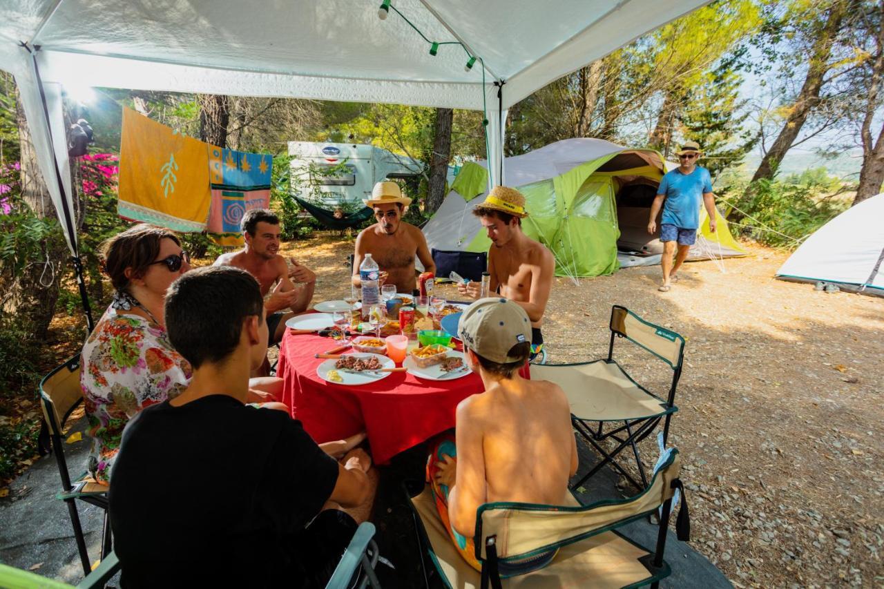 Camping la Peiriere Tuchan Exterior foto